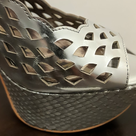 Sam Edelman Silver Myer Platform Heels - Picture 3 of 4